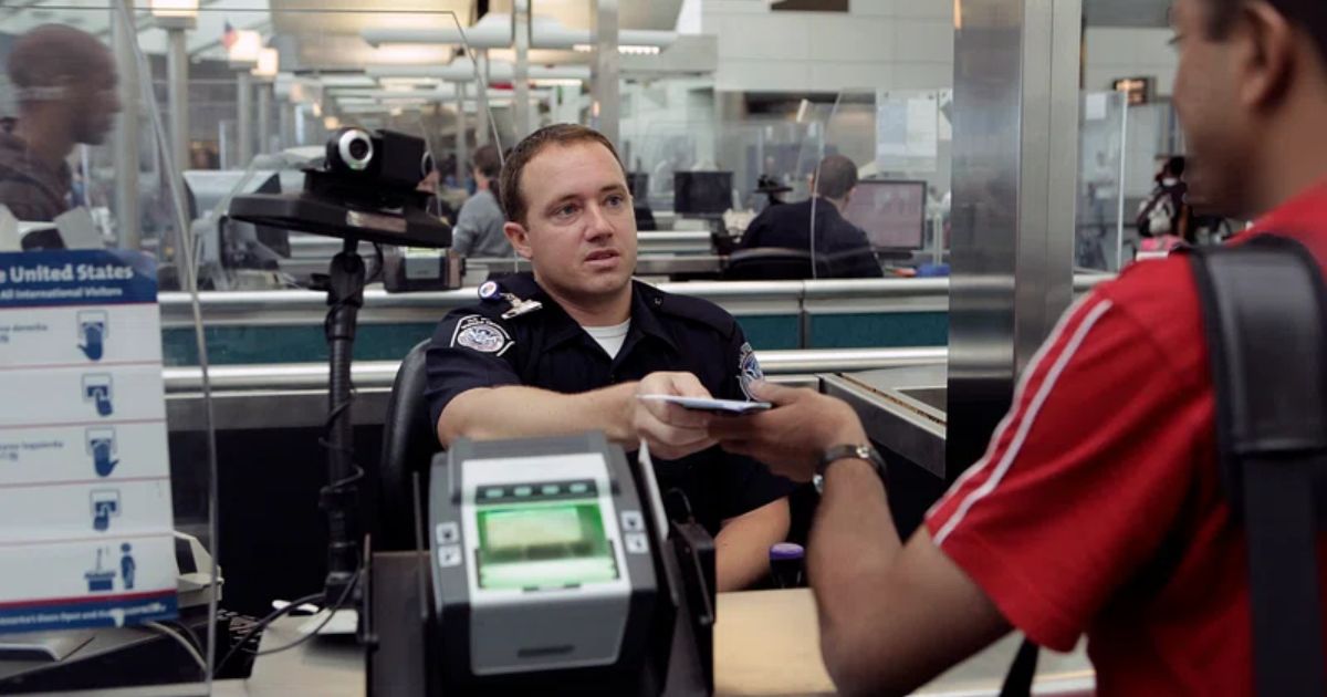 Foreign Tourists from Visa-free Countries to be Asked for Social Media History