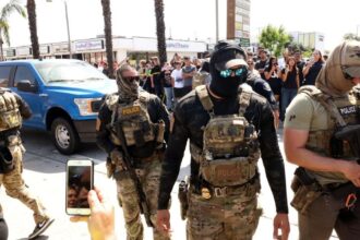 Maine rejects ICE face mask ban