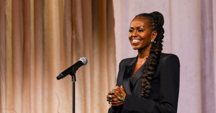 Michelle Obama’s bold Christmas look