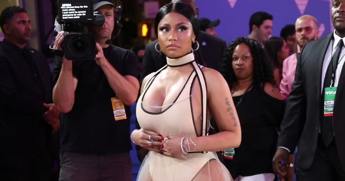 Nicki Minaj Posing