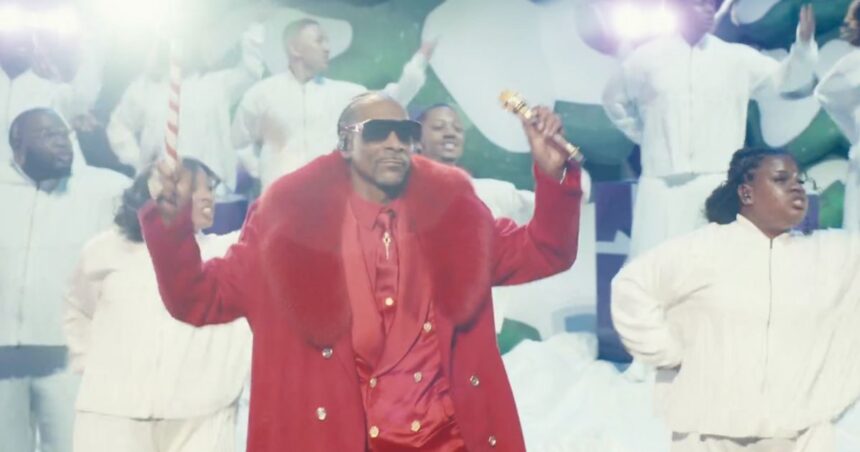 MAGA critics grill Snoop Dogg for performing at an NFL match