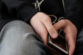 A 15-year-old boy was found dead after he received a message from a strange number. (Credit: Pexels)