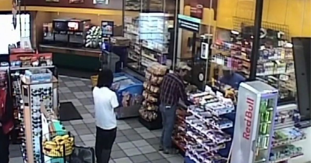 Video Shows Robber Stopping Mid Action to Lecture Customer