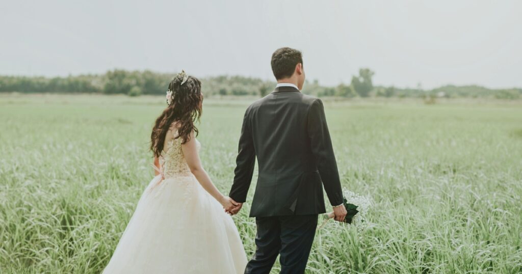 A 35-year-old man called off his wedding after learning something shocking able his bride-to-be. (Credit: Pexels)