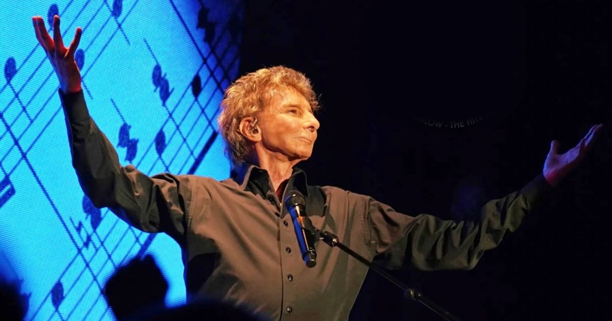 Barry Manilow is having surgery for lung cancer and had to cancel some concerts