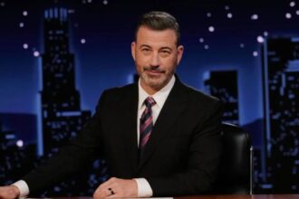 Jimmy Kimmel signs one-year contract with ABC