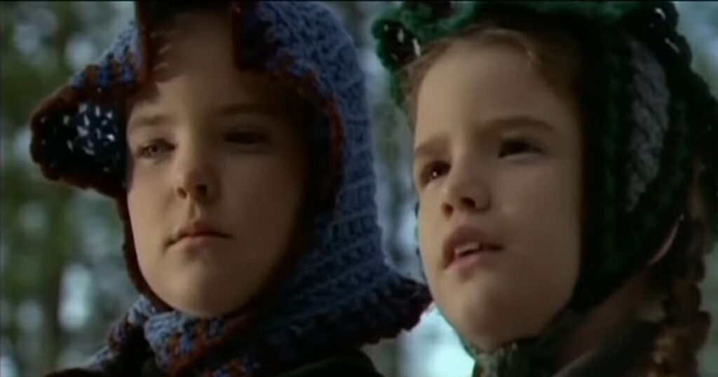 Melissa Gilbert and Melissa Sue Anderson (Image source: Little House on the Prairie on YouTube)