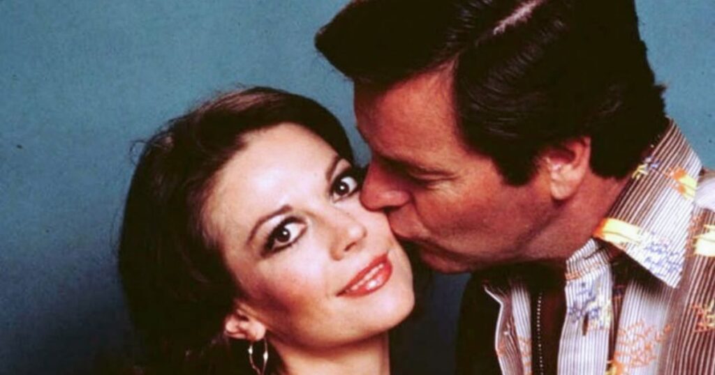 Robert Wagner shares wedding photo with Natalie Wood on what would have been their 68th anniversary
