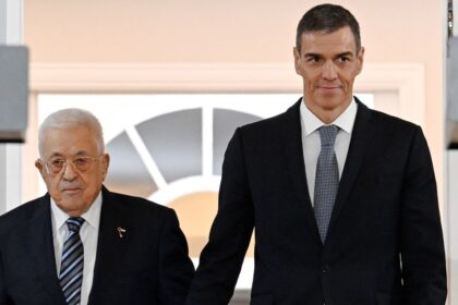 Pedro Sanchez of Spain with Mahmoud Abbas of Palestine