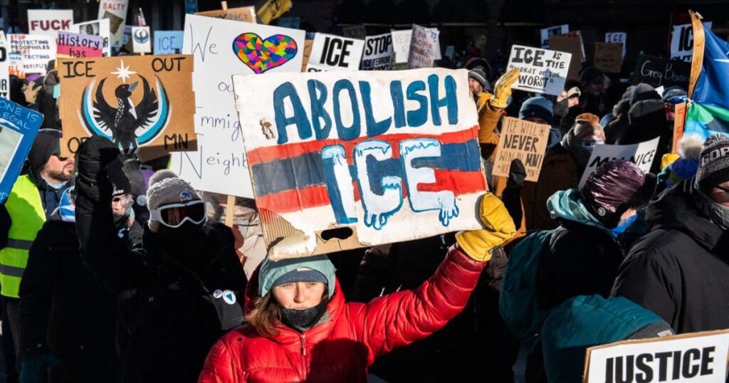 TSA agents confused as ICE agents