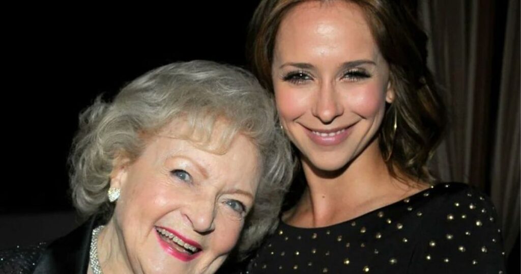 Betty White and Jennifer Love Hewitt were friends