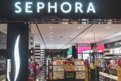 Chicago Sephora shoplifting accusation goes viral after Black woman’s epic clapback at the staff. (Photo by Gouwfunm2- via Wikimedia Commons).