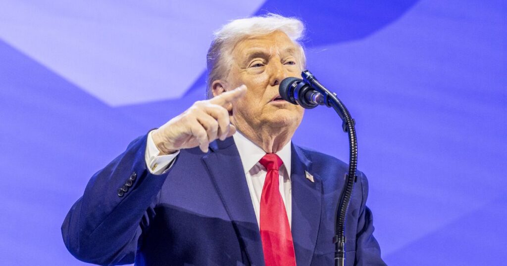 Donald Trump arrived at the World Economic Forum in Davos after Air Force One delay