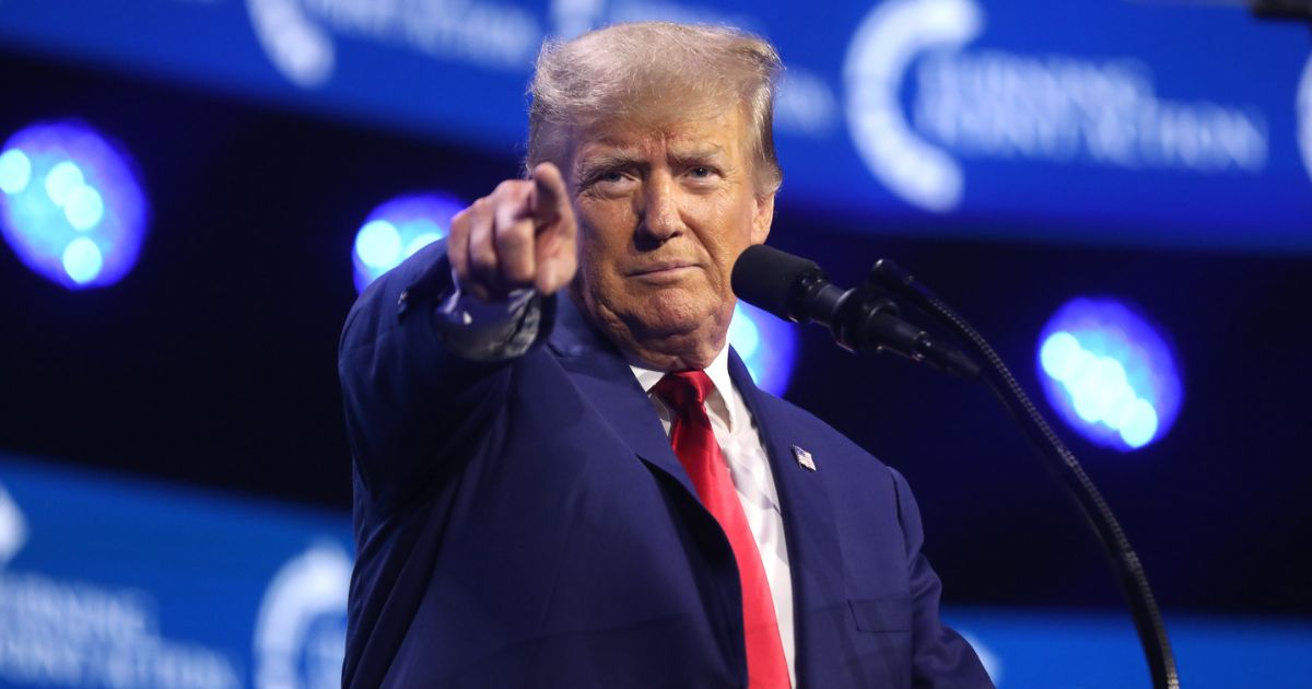 Donald Trump corrects a reporter questioning him about Venezuela's oil reserves