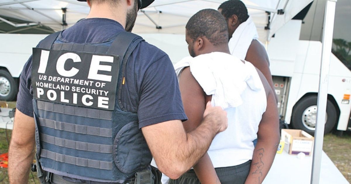 ICE shoots a Venezuelan migrant in Minneapolis