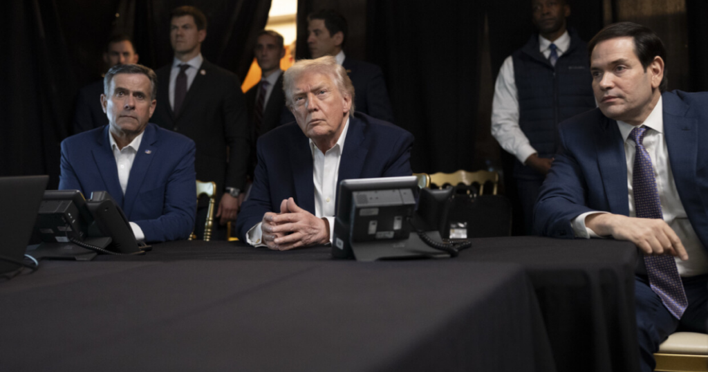 Donald Trump_Mocked_Over_Bizarre_Venezuela_Press_Conference