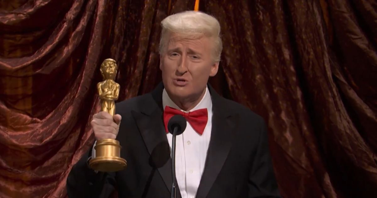 SNL Roasts Trump With Fake Awards Show Amid Second ICE Shooting in Minneapolis — “I Need More Distractions”