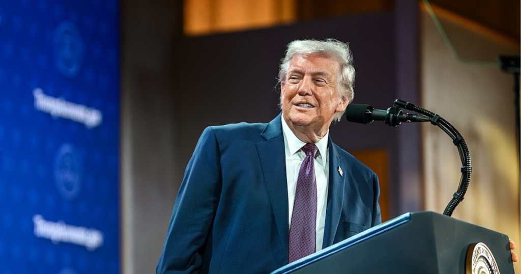 Donald Trump_fundraising_email_citizens_survey_campaign