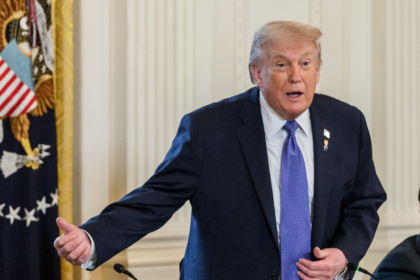 Trump_appears_confused_during_New_York_Times_interview