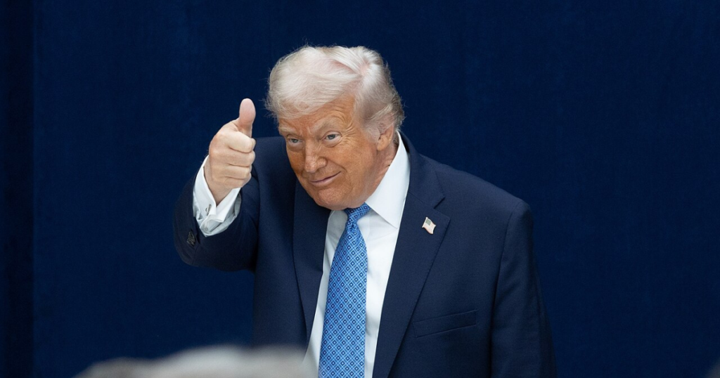 Donald Trump_threatens_Insurrection_Act_Minnesota_ICE_protests