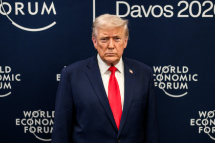 Donald Trump_discusses_classified_Discombobulator_weapon_Oval_Office