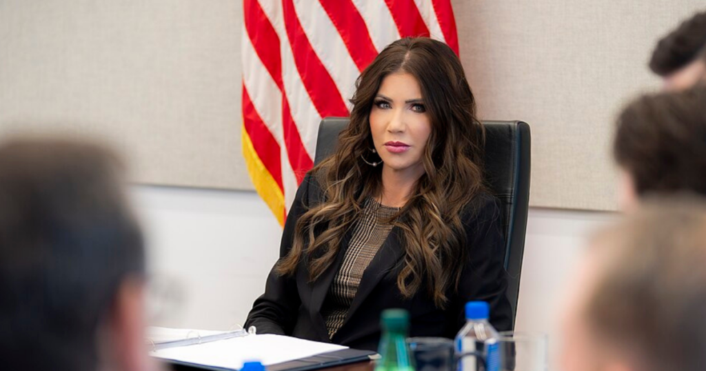 Kristi Noem_press_conference_Minneapolis_shooting_statement