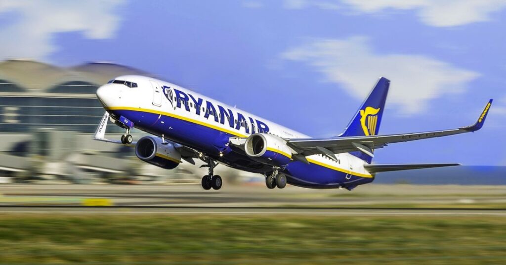 Ryanair claps back at Elon Musk with "Big Idiots Seat Sale"