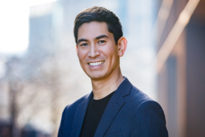 Former Google executive Dex Hunter–Torricke warns an 'AI apocalypse' is coming.