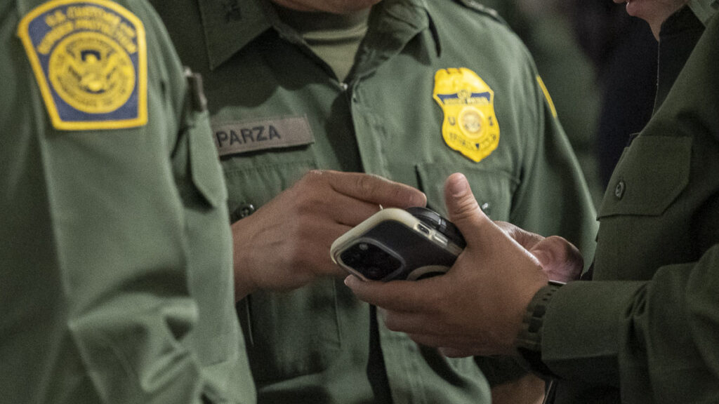 Border Patrol agents