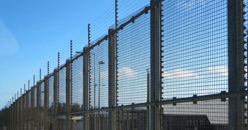 ICE detainees in Louisiana bring up complaints about totally inhospitable facilities