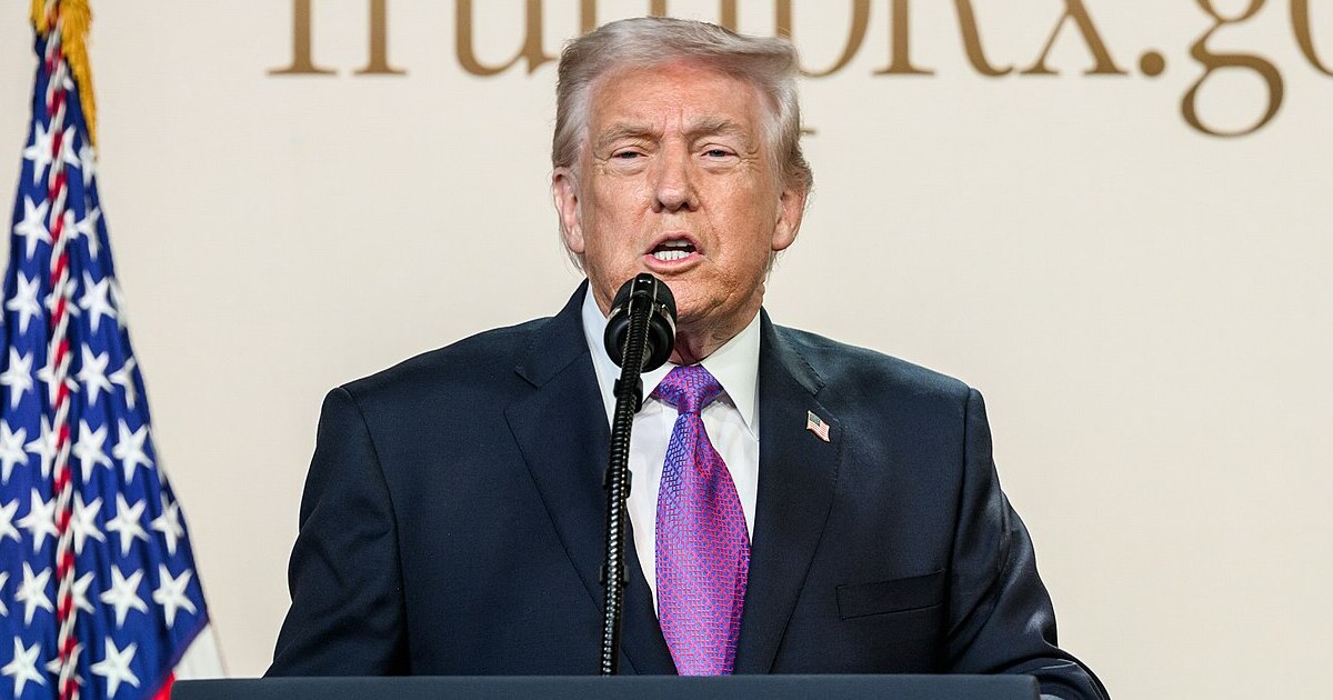 Donald Trump Pardons Five Former NFL Players, Several With Drug-Related Convictions