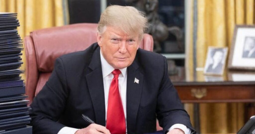 Donald Trump approves latest fossil fuel expansion order while receiving a pro-coal award- Critics react. (@DrNeculai- via X.com).