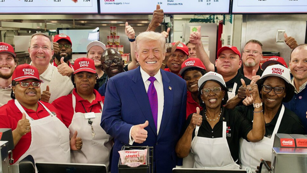 Donald Trump_at_White_House_after_tariffs_ruling