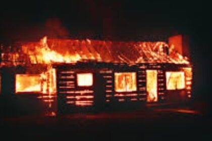 Florida couple loses home in massive fire — What sparked the blaze Is hard to believe. (via pxhere).