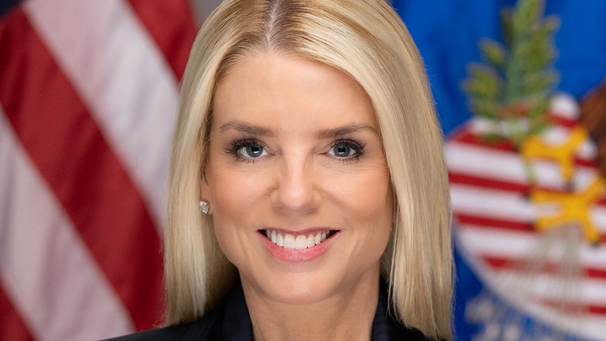 Pam Bondi plastic surgery speculation