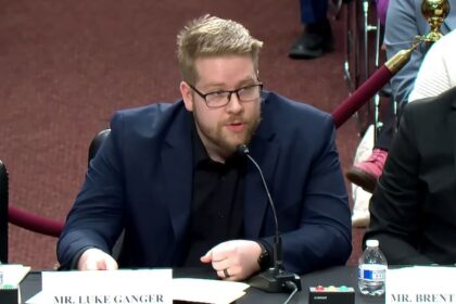 Renee Good’s Brother Luke Granger speaks against ICE