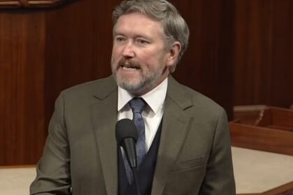 Thomas Massie goes off on the DOJ and names names in the Epstein Files.