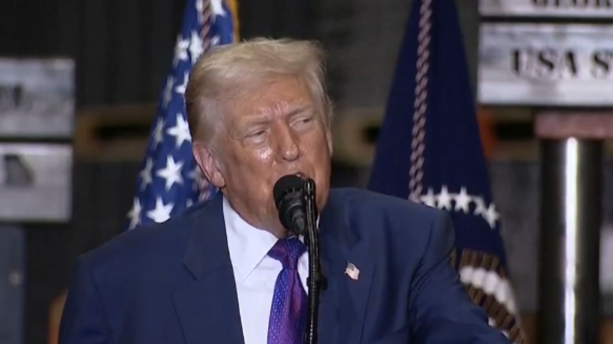 Donald Trump Wants to Award Himself The Congressional Medal of Honor