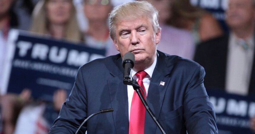 Donald Trump’s onstage glitch sparks health and performance concerns (image source: Wikimedia Commons/Gage Skidmore)