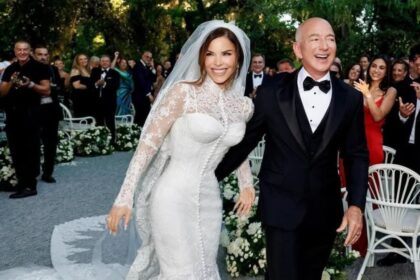 Lauren Sánchez & Jeff Bezos' relationship paised