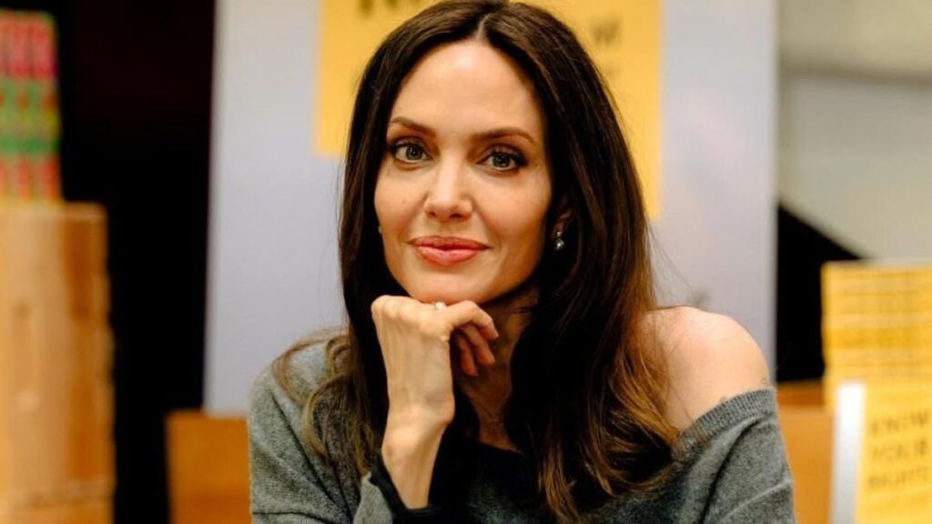 Angelina Jolie is planning to leave the U.S.