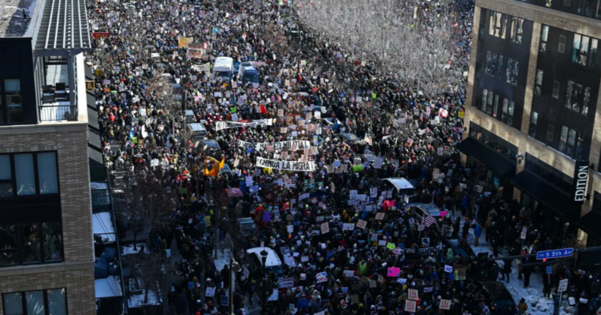 More Than 40 Arrested at Minneapolis Anti-ICE Protest After Clash With Officials