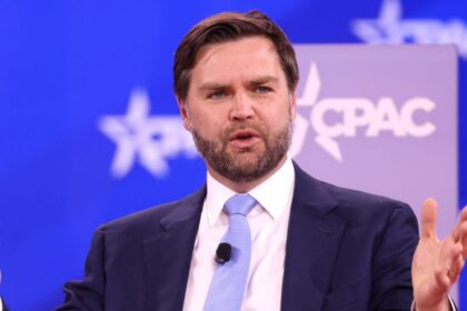 Up-close public images of JD Vance fuel ongoing eyeliner speculation. (by Gage Skidmore- via Flickr).