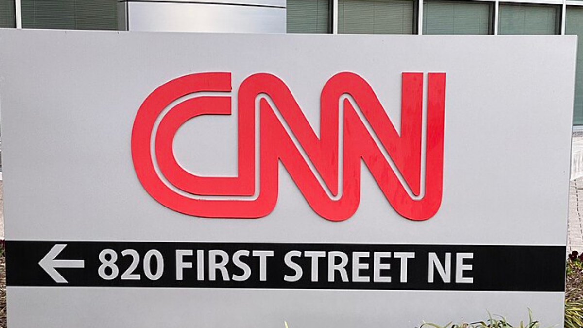 CNN Host Expresses Concern Over Paramount’s Potential Victory in Warner Bros. Bidding War