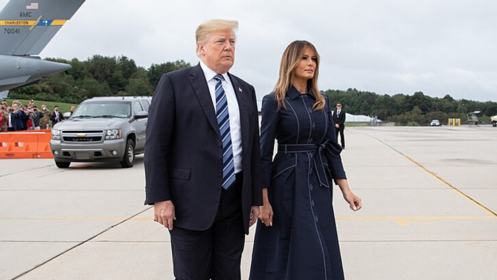 melania_trump_sunglasses_at_night_fake_body_double