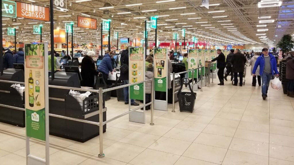 black shopper aldi minnesota self checkout