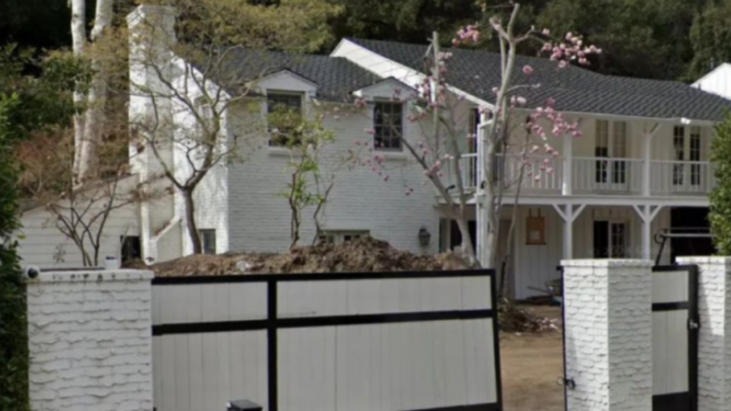 Chelsea Handler claims nearly $6 million mansion she bought from RFK Jr. is 'unlivable.'