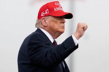 U.S.-Iran strikes enters third week while President Trump schedules golfing visit to Mar-A-Lago