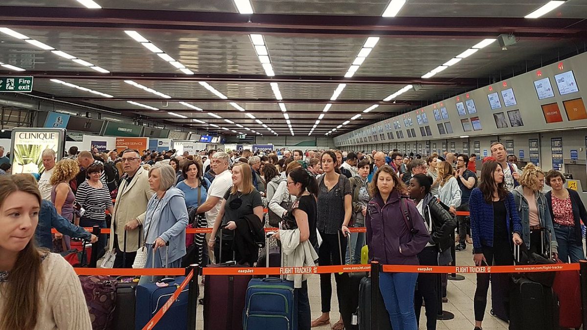 TSA Worker Shares Shutdown Struggles – Reveals ‘Last Paycheck’ Was Over $4
