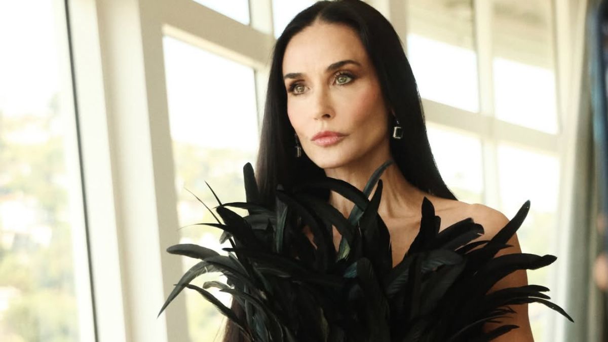 Expert Reveals the Secret Behind Demi Moore’s Everlasting Beauty, And It’s Not Plastic Surgery